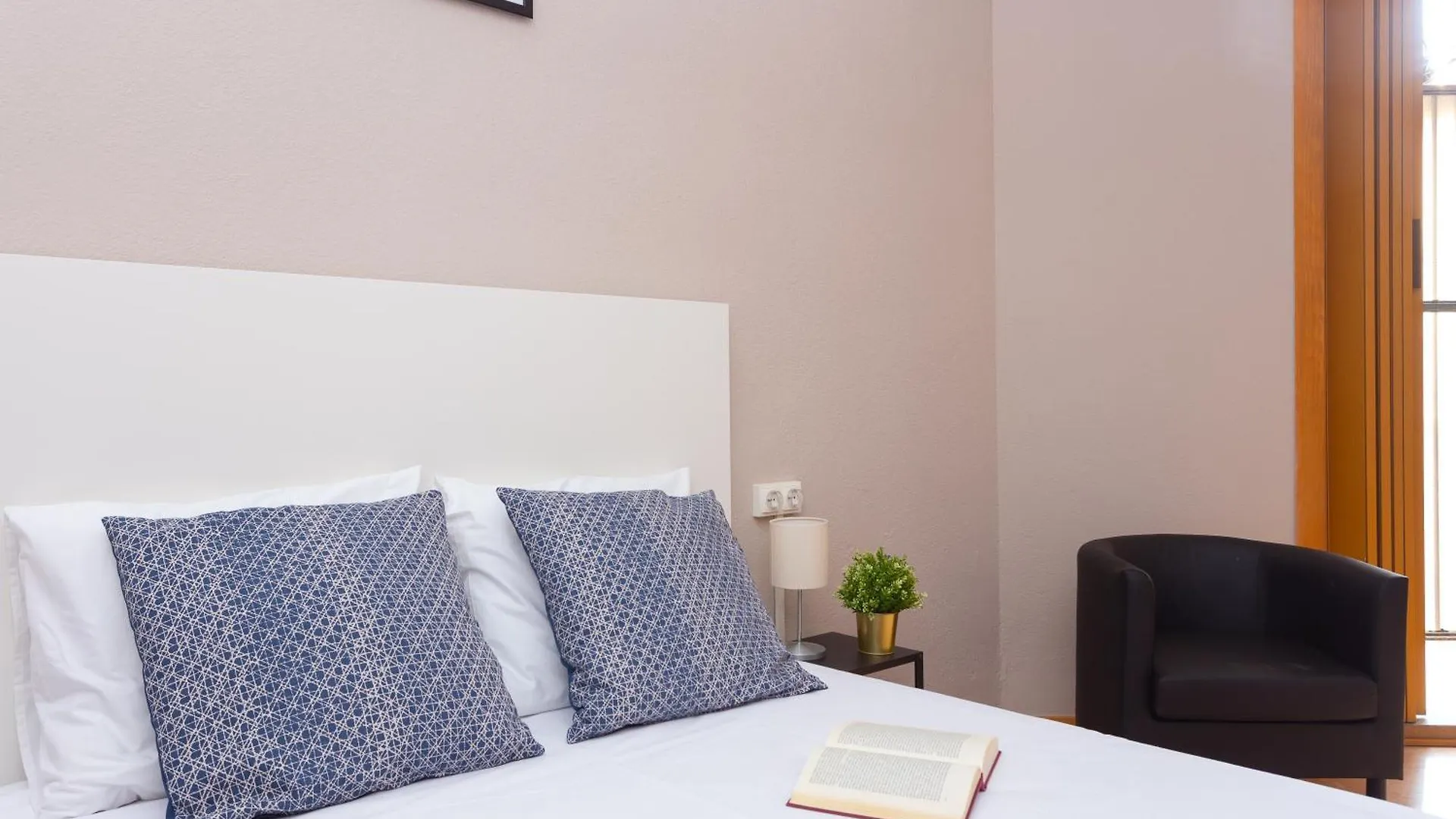 Key Barcelona Housing Apartman