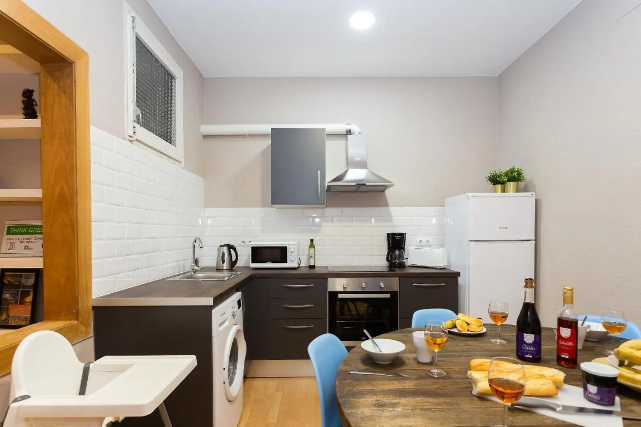 Key Barcelona Housing Apartman